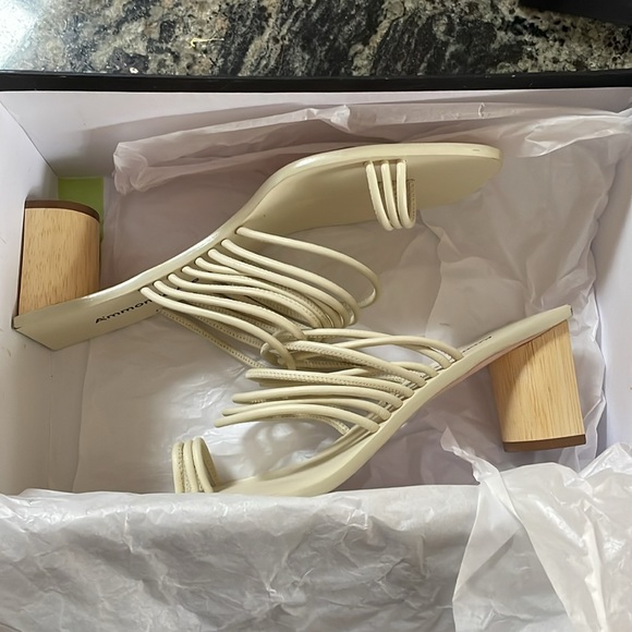 Alessandra Block Heel - Picture 6 of 8